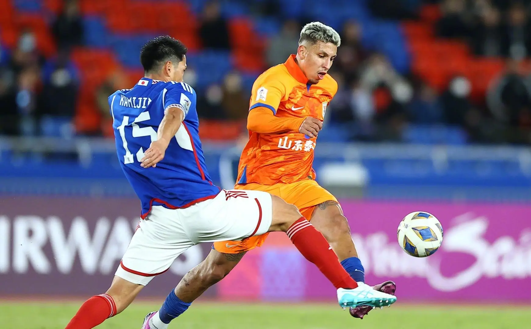 开云体育下载包含国际比赛日山东泰山备战荷甲,防线松动细节曝光,话题不断,年轻球员得到机会的词条