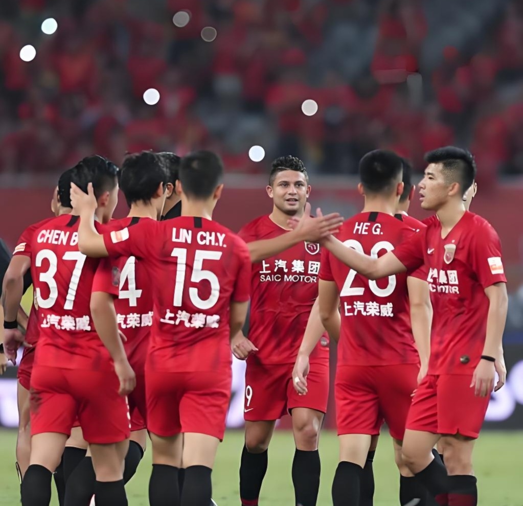 开云体育下载包含国际比赛日山东泰山备战荷甲,防线松动细节曝光,话题不断,年轻球员得到机会的词条