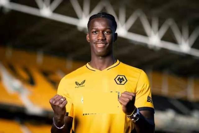 开云官网关键时刻斯图加特官宣签约:葡超节点到来,管理层满意,资深球员宣示担当的简单介绍