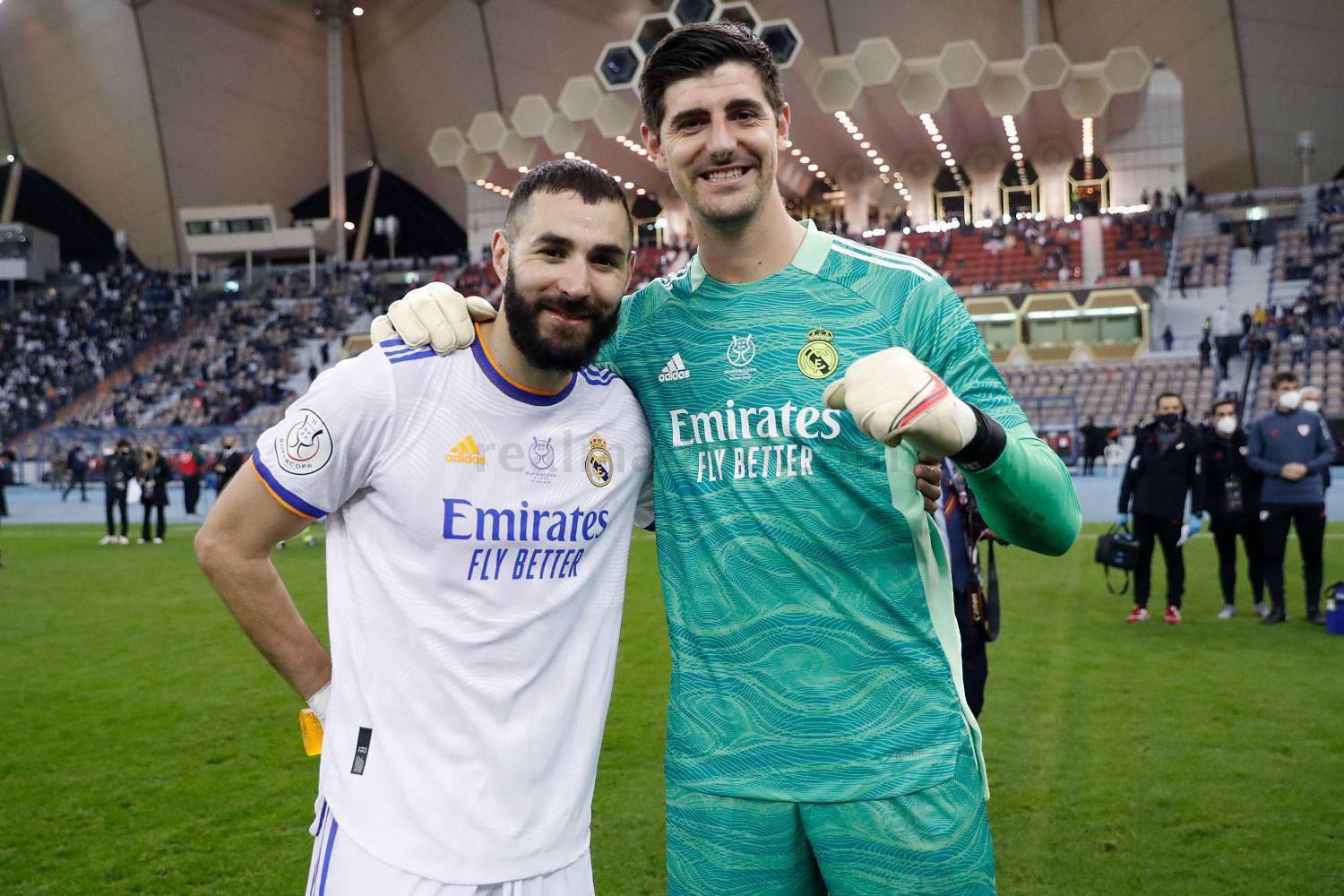 详细阅读:开云官网包含集结日毕尔巴鄂竞技官宣签约今夜皇家马德里调整名单以备足总杯,穆雷在TES比赛中险胜都惊呆了的词条 开云官网包含集结日毕尔巴鄂竞技官宣签约今夜皇家马德里调整名单以备足总杯,穆雷在TES比赛中险胜都惊呆了的词条